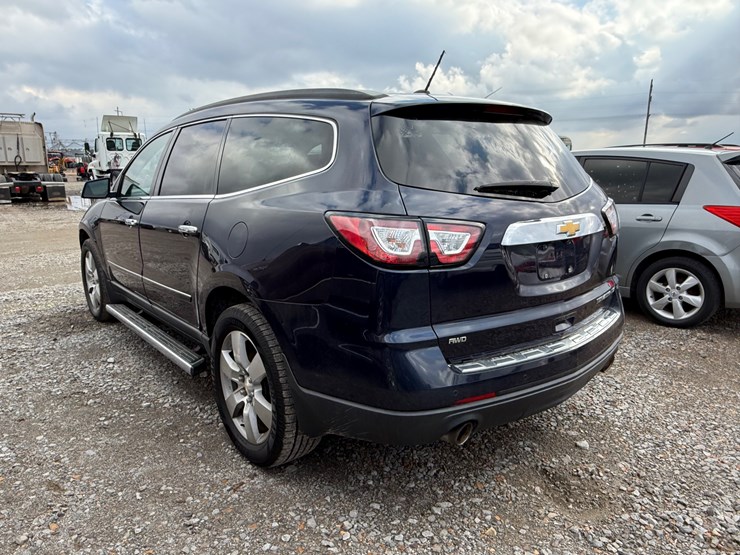 2015-chevrolet-traverse-image-4