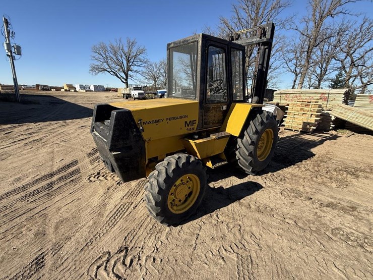 #1975-•-massey-ferguson-14k-forklift-image-6