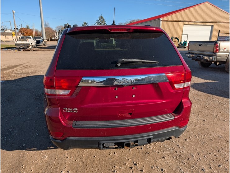 2013-jeep-grand-cherokee-image-7