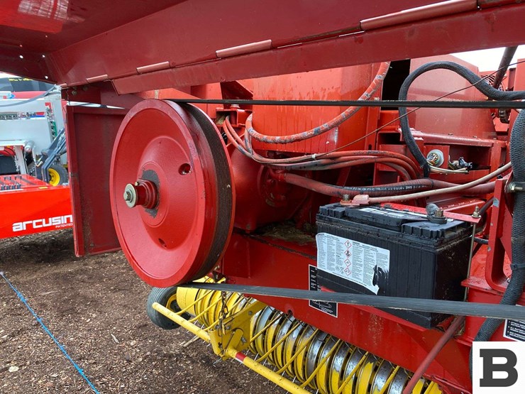 2002-new-holland-bb900-image-12