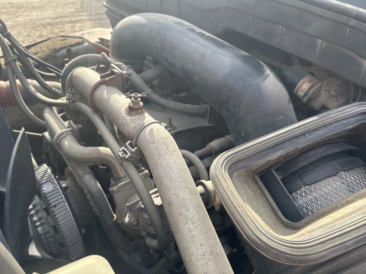 2009-international-7400-image-41