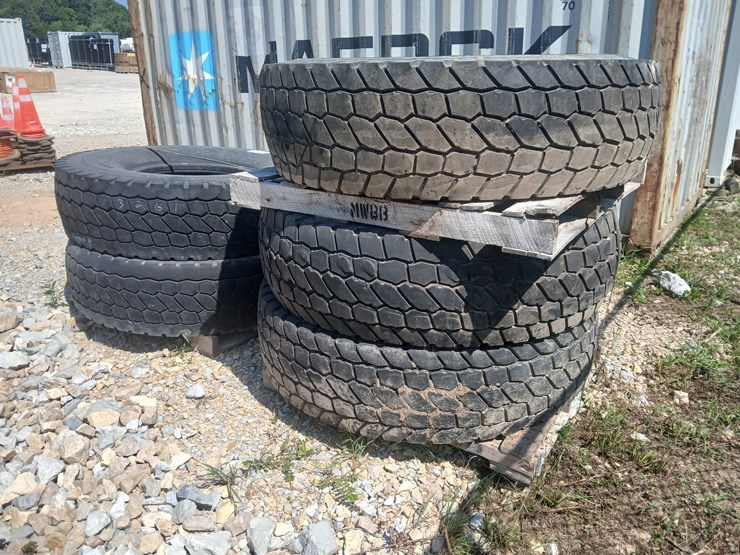 #20630-•-5--bridgestone-loader-tires-image-2