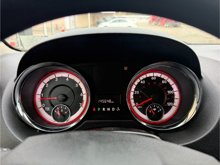 2016-dodge-grand-caravan-image-15