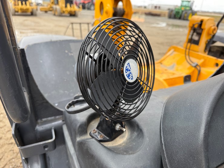 2018-jcb-509-42-image-37