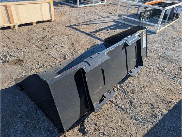 wolverine-skid-steer-bucket-72"-image-4