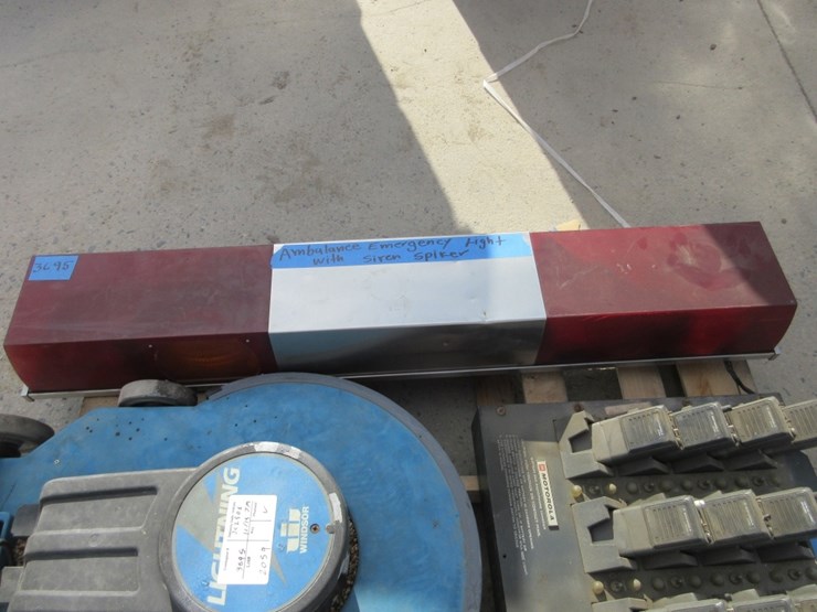 lot-of-misc-items,-image-4