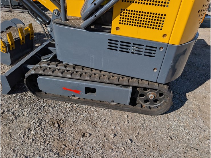 landhonor-lhr-kn16-cem-mini-excavator-image-10