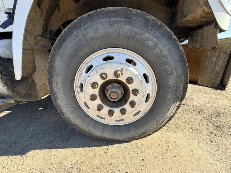 #1972-•-2008-international-eagle-day-cab-truck-tractor-image-63