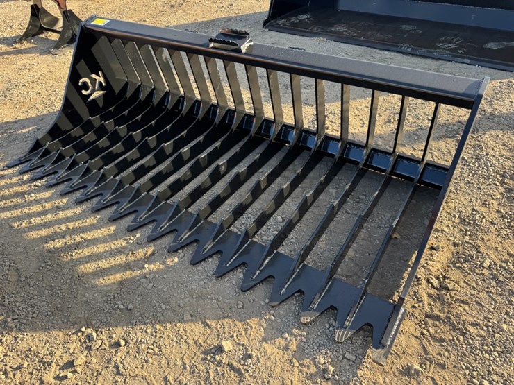 76"-skid-steer-skeleton-bucket,-high-side-image-2