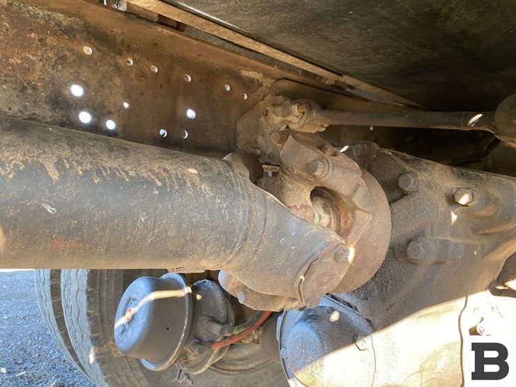 1995-ford-l9000-image-30