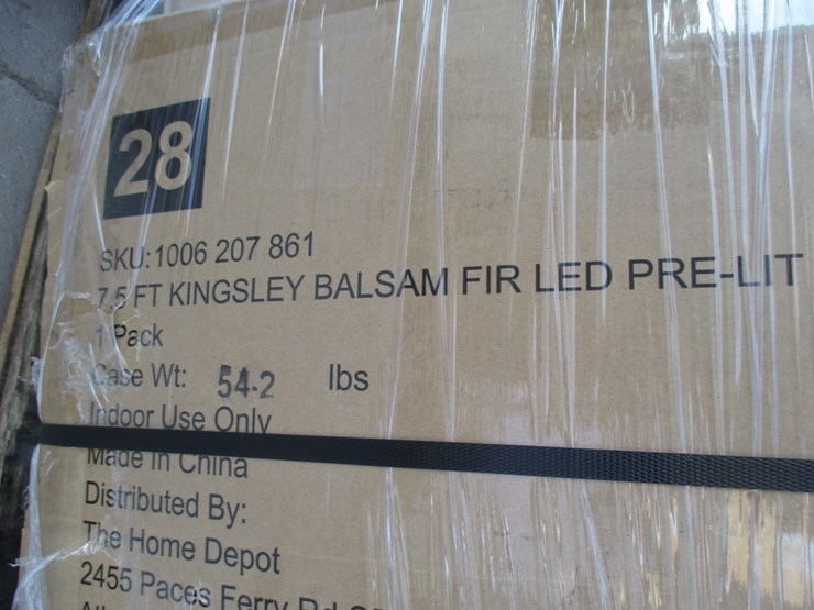 lot-of-7.5'-kingsley-balsam-fir-christmas-trees,-image-6