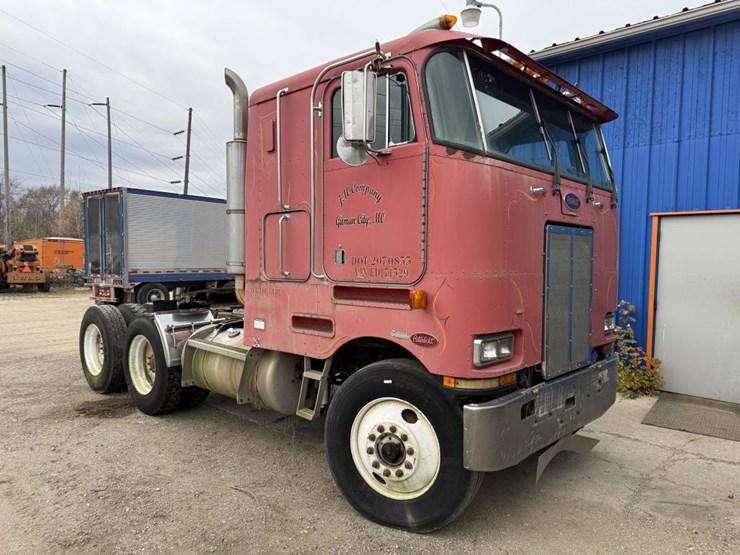 #1193-•-1984-peterbilt-cab-over-truck-tractor-image-1