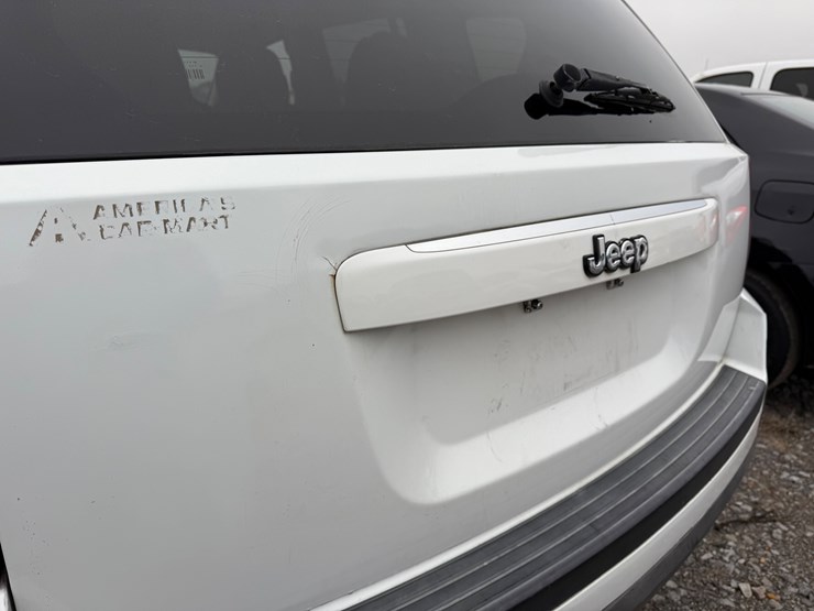 2014-jeep-compass-image-25