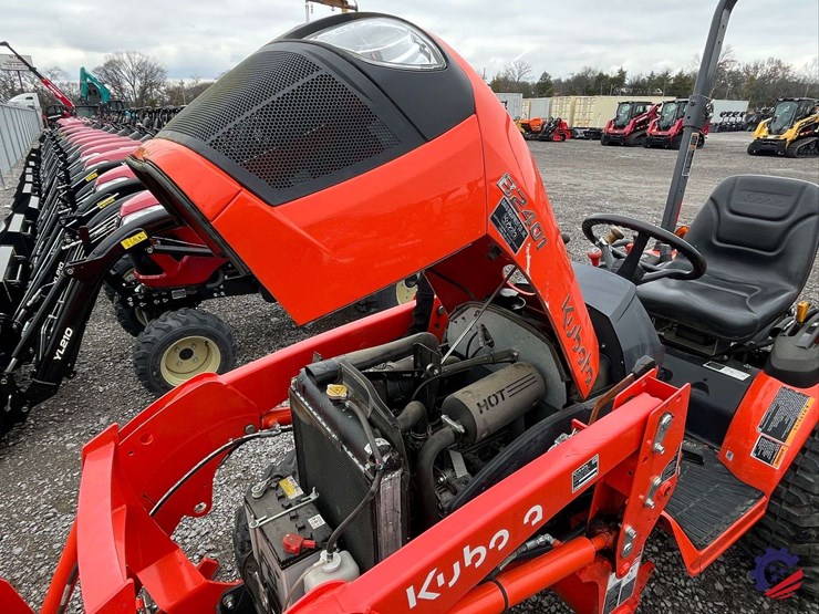 kubota-b2401d-farm-tractor-image-20