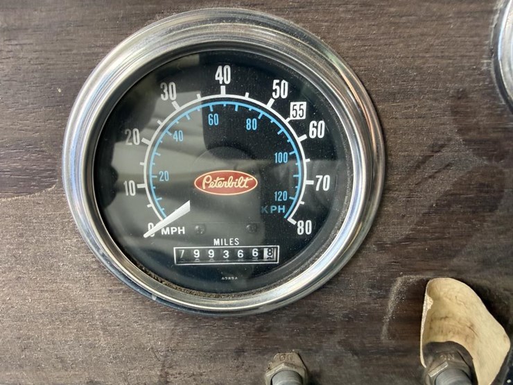 #1193-•-1984-peterbilt-cab-over-truck-tractor-image-46