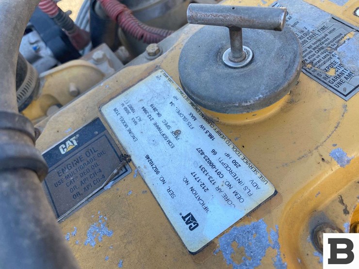 2002-freightliner-fl70-image-39