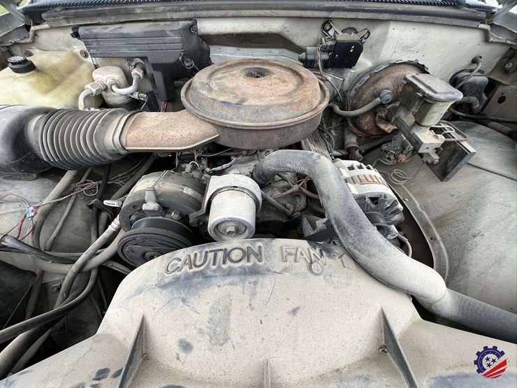 1990-gmc-sierra-pickup-truck-image-40