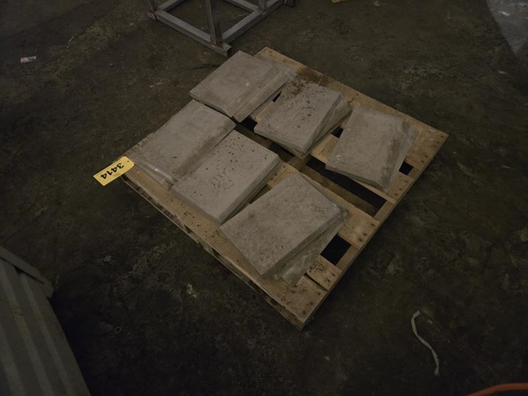 #3414-•-(17)-approx.-15"x10"x1"-concrete-slabs-image-4