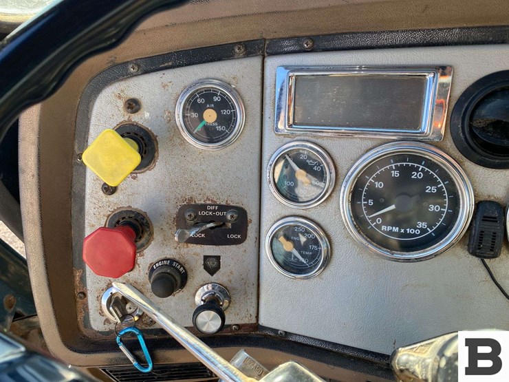 1995-ford-l9000-image-55