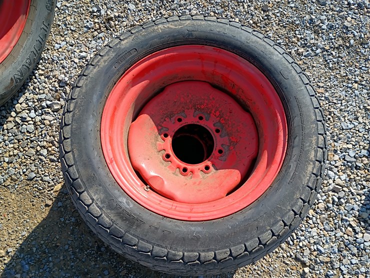 #21509-•-4--tractor-tires-w/-rims-image-9
