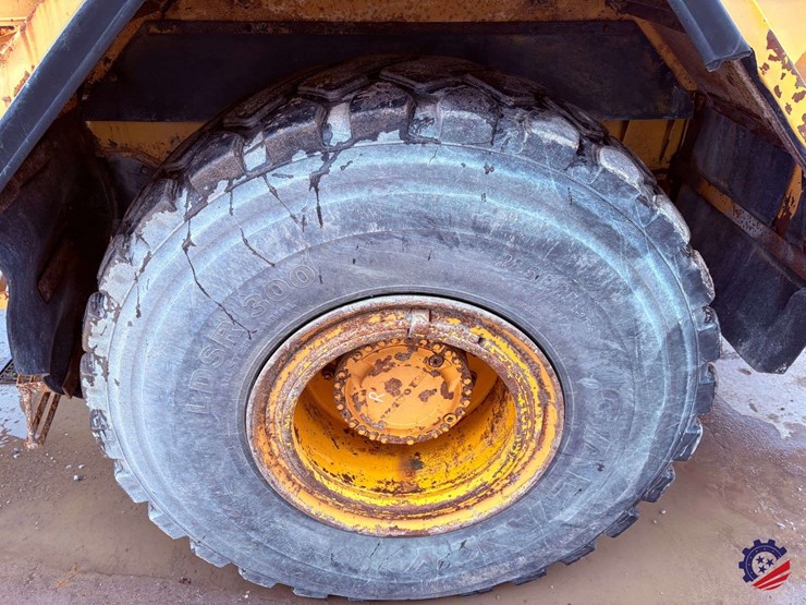 1995-volvo-a30-image-22