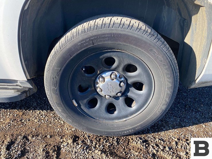 2012-chevrolet-tahoe-image-13