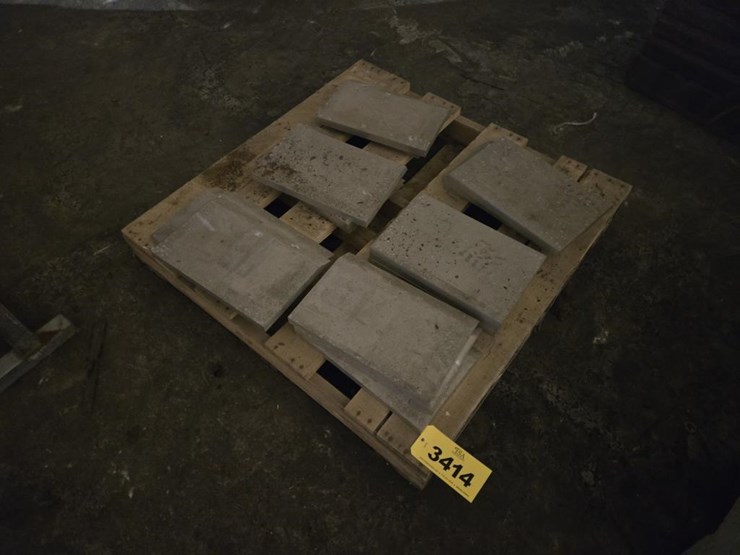 #3414-•-(17)-approx.-15"x10"x1"-concrete-slabs-image-1