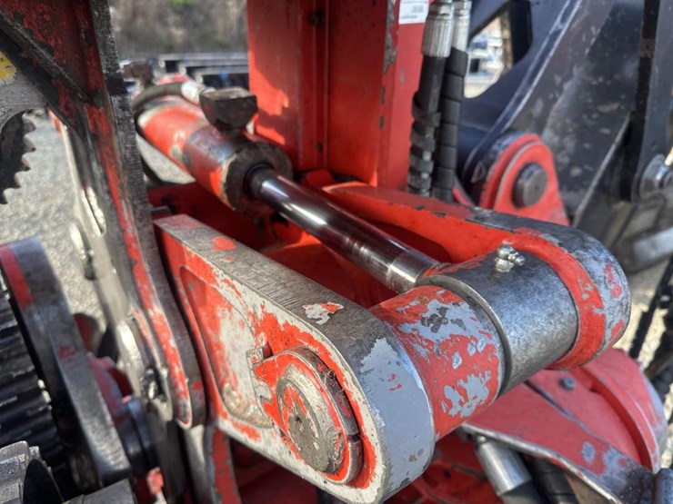 2016-caterpillar-501-hd-image-33