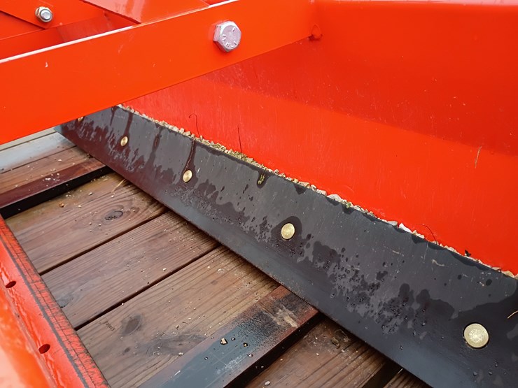 2022-kubota-la526-image-128