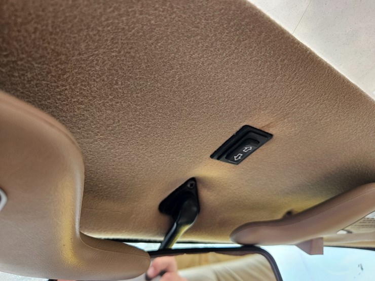 #21242-•-1990-jaguar-xjs-passenger-car-image-38