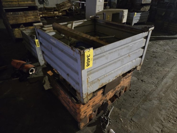 #3408-•-(2)-steel-crates-w/-heavy-duty-chains-and-more-image-1