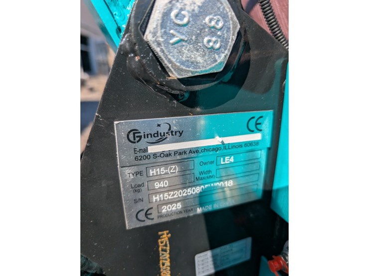 cfg-h15z-mini-excavator-image-11