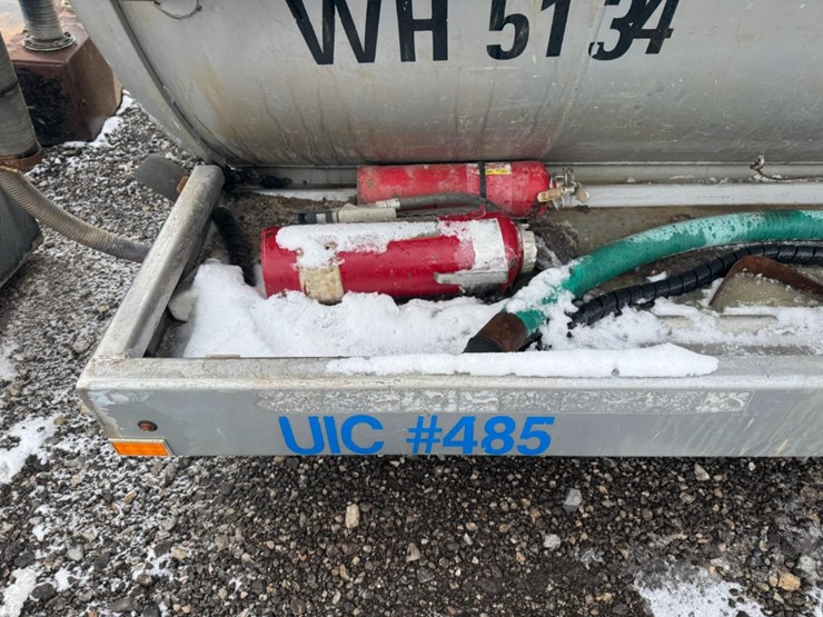 2012-90-bbl-tanker-take-off-w/-pumps-image-12