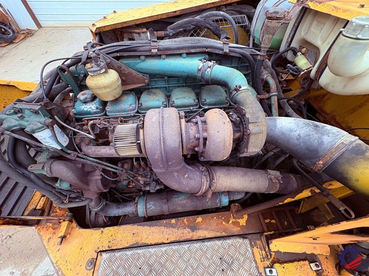 1995-volvo-a30-image-90