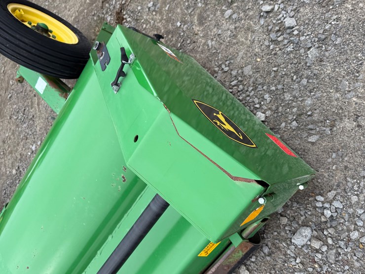 john-deere-520-image-12