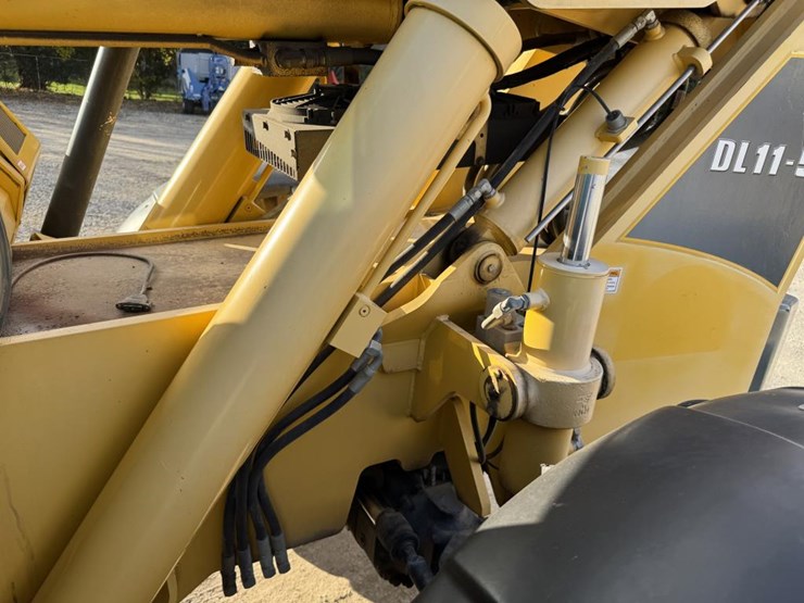 2013-gehl-dl11-image-12