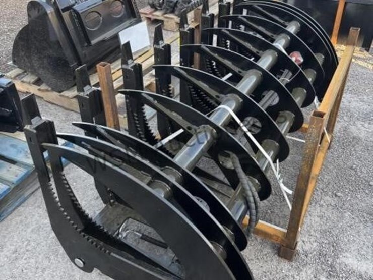 2025-giyi-72in-log-grapple-for-skid-steer-image-3