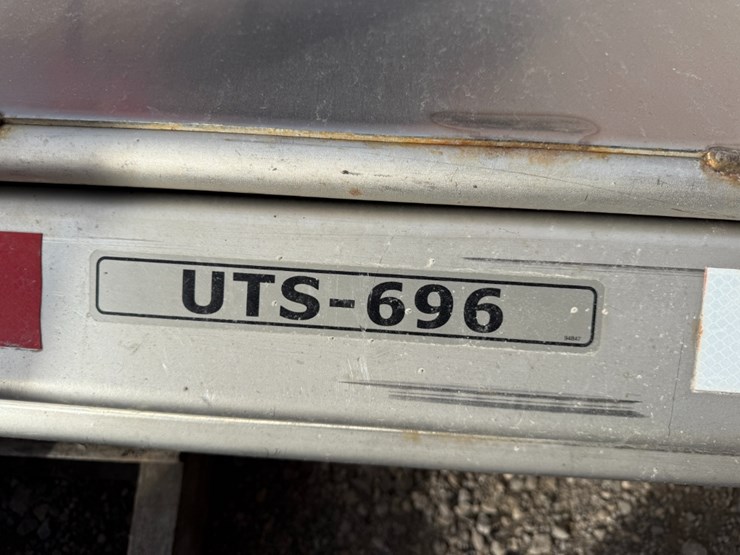western-uts-696-tailgate-spreader-image-9