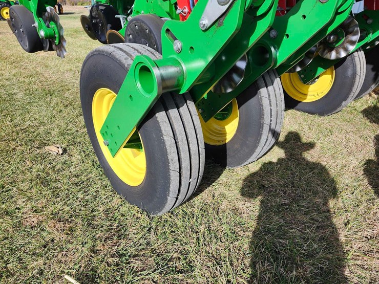 2021-john-deere-1795-image-9