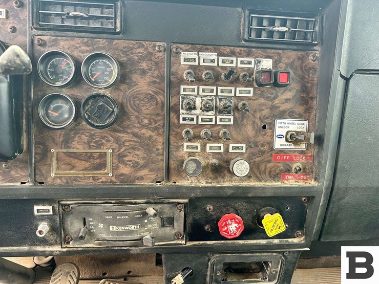 kenworth-t800-image-92