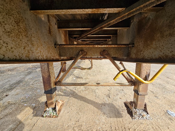 1995-lufkin-flatbed-image-32