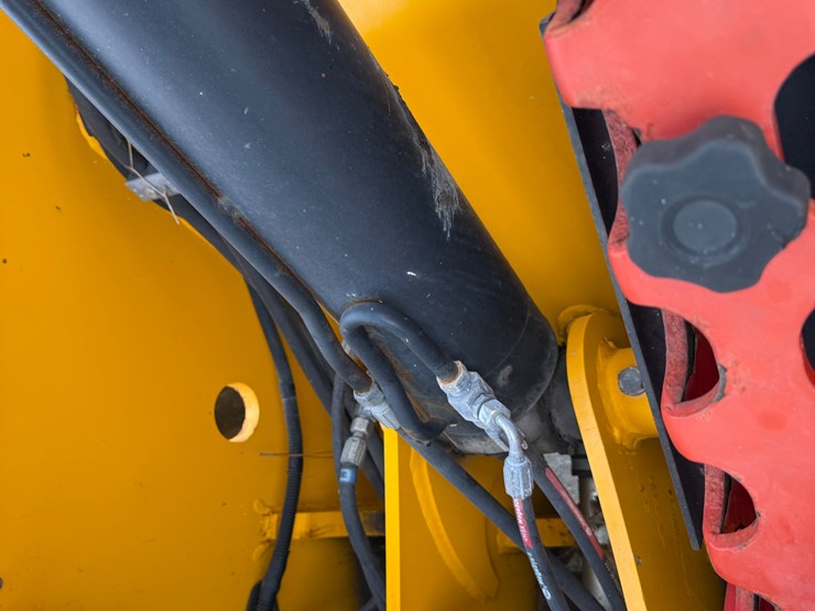 2018-jcb-509-42-image-15