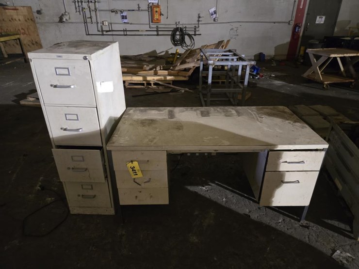 #3411-•-approx.-60"-desk-w/-filing-cabinets-image-5