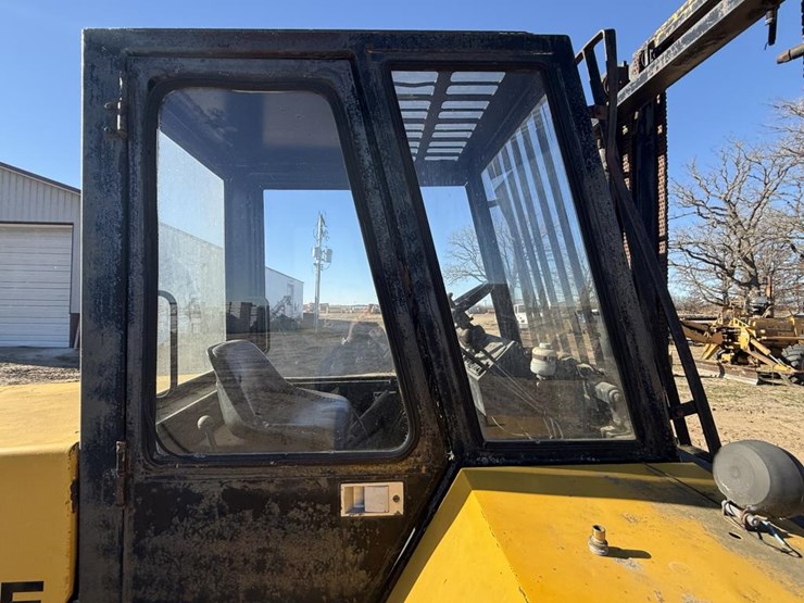 #1975-•-massey-ferguson-14k-forklift-image-13