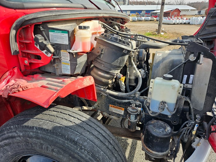 2016-freightliner-s2g-image-38