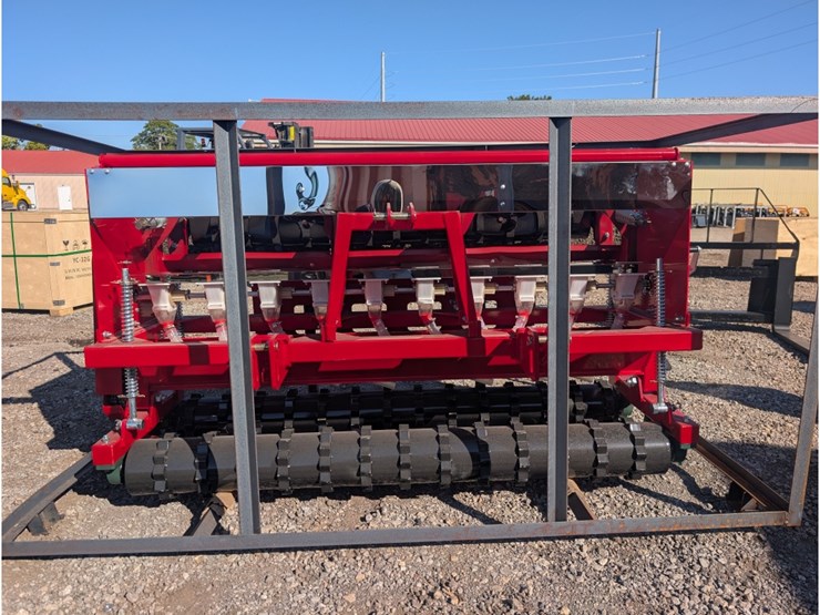 agt-skid-steer/3-point-seed-drill-image-1