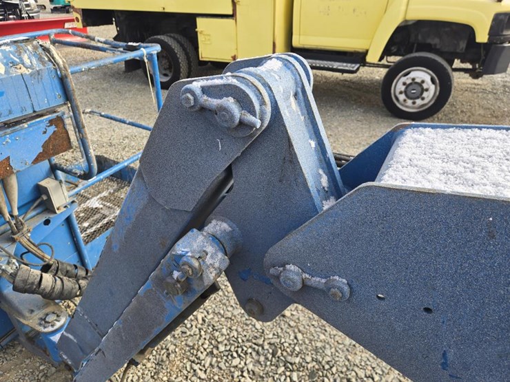 2007-genie-s85-image-16