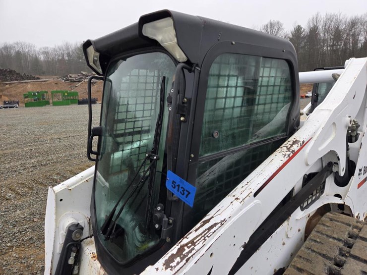 2013-bobcat-t770-image-37