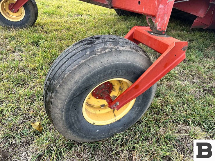 2005-new-holland-hw365-image-48