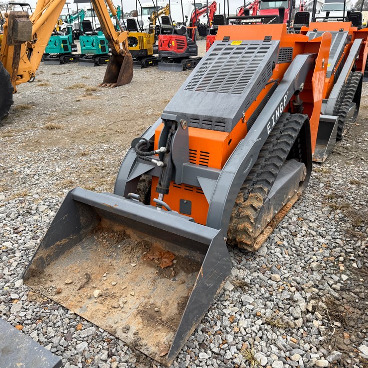 #101 • 2024 Erie Industry SCL850 Stand-On Skid Steer Loader SCL850562A1408 INV#33621